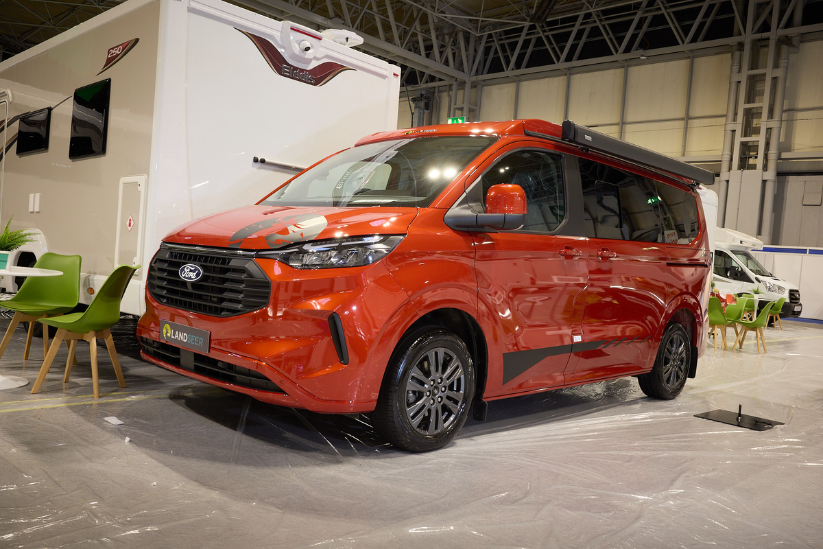 The Landseer Artisan Red Ford Custom 2.0 is red with black decals.