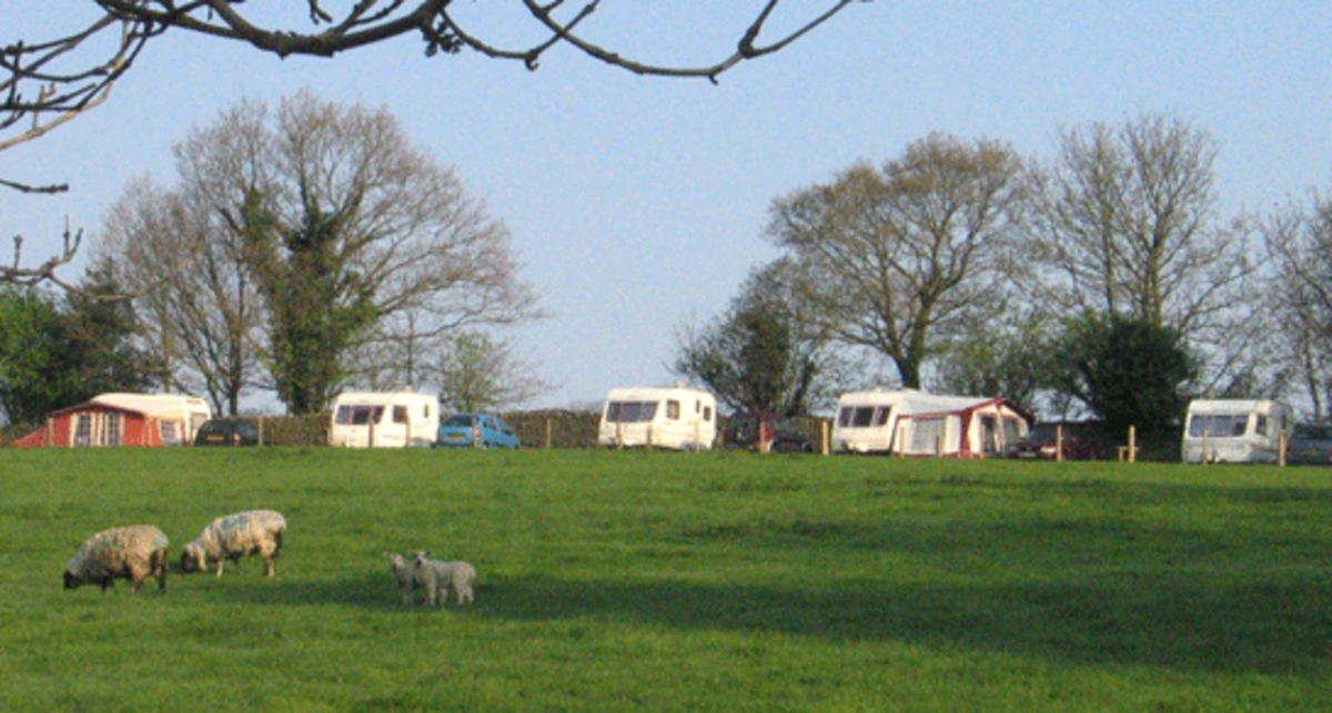 Layhead Farm, BD24 0LA