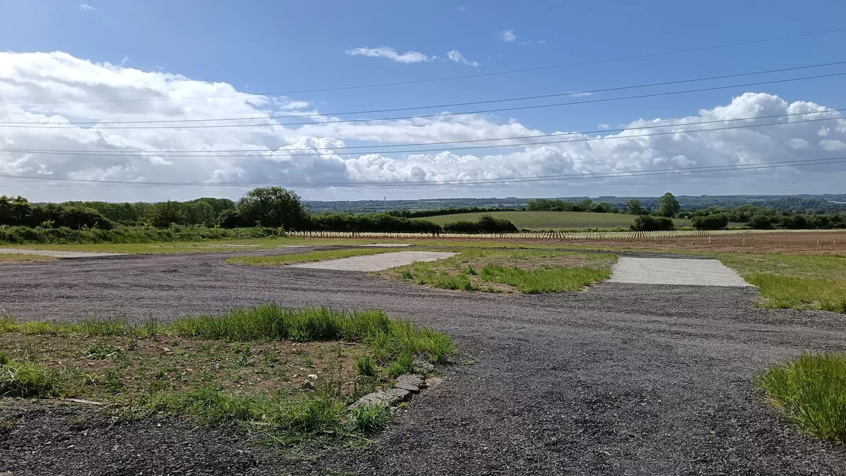 Finch Manor Farm, ME20 7DD, Maidstone, Kent, CL owner, 2026, pitch, field, grass, hardstanding