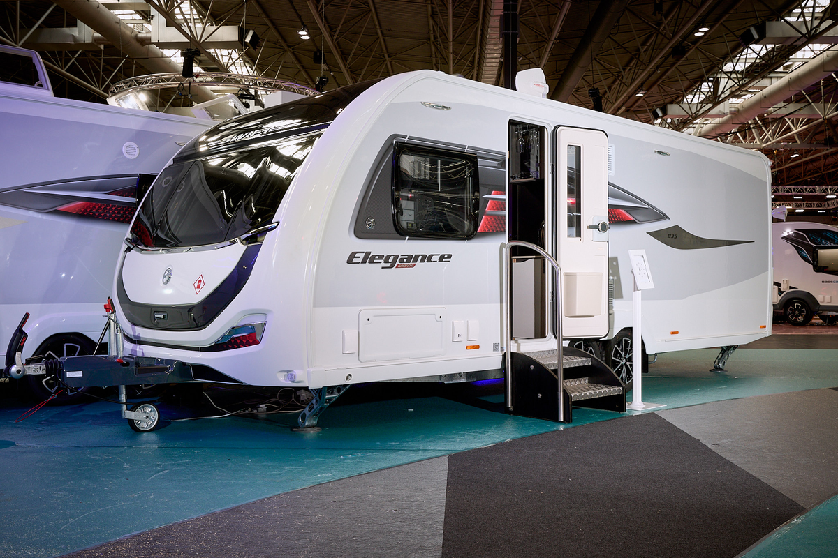 Swift Elegance Grande 835 exterior, white, black front, grey side panel, twin axle