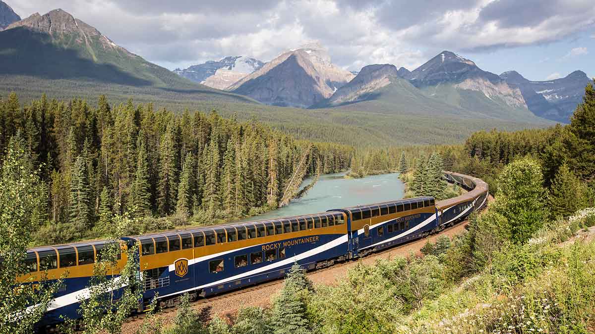 Rocky Mountaineer train 