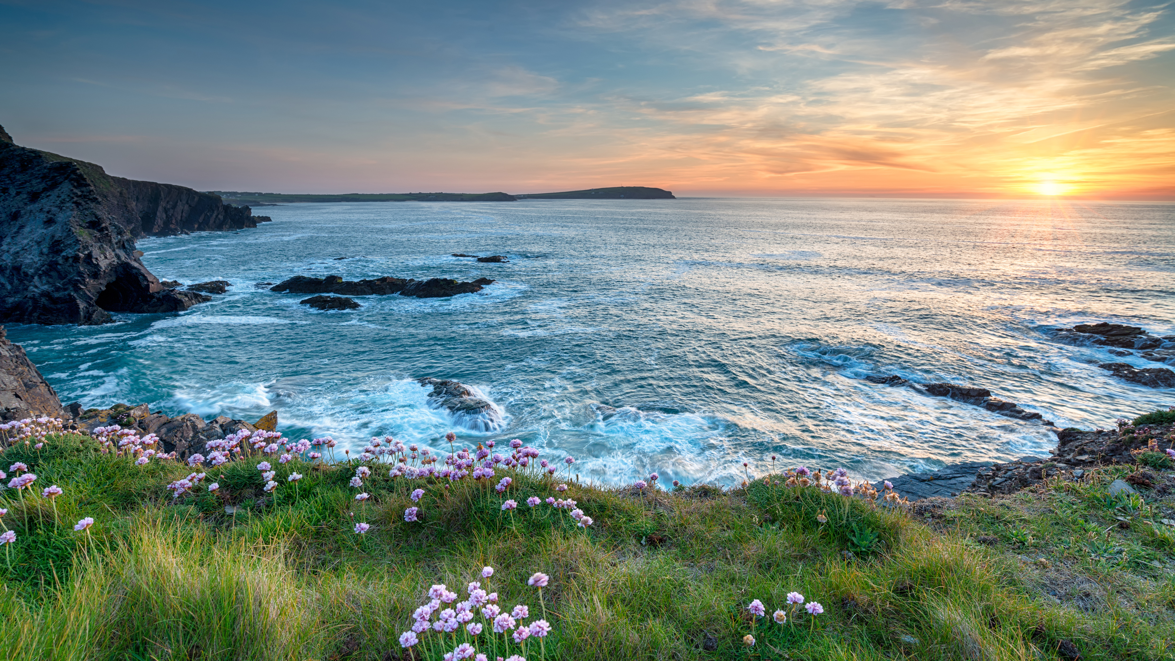 Coastline overlooking Longcarrow Cove near Padstow in Cornwall. 