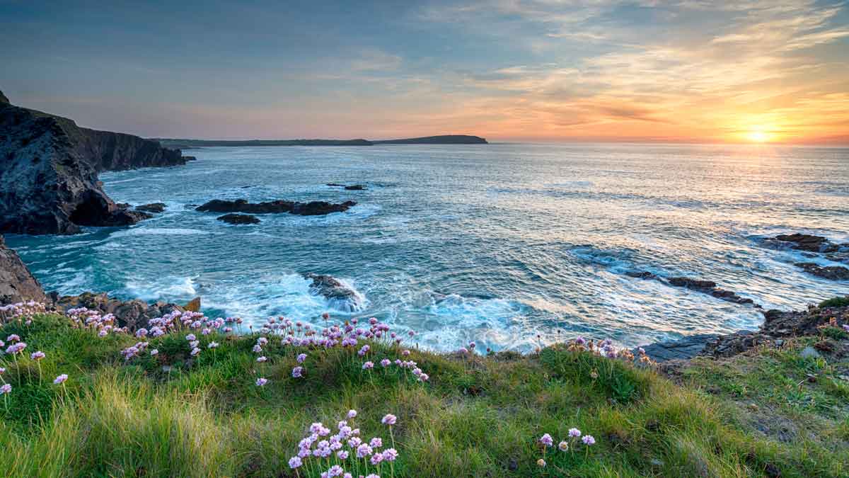 Coastline overlooking Longcarrow Cove near Padstow in Cornwall. 