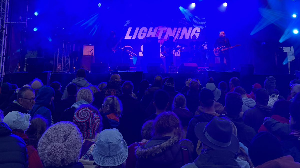 The Lightning Seeds on stage