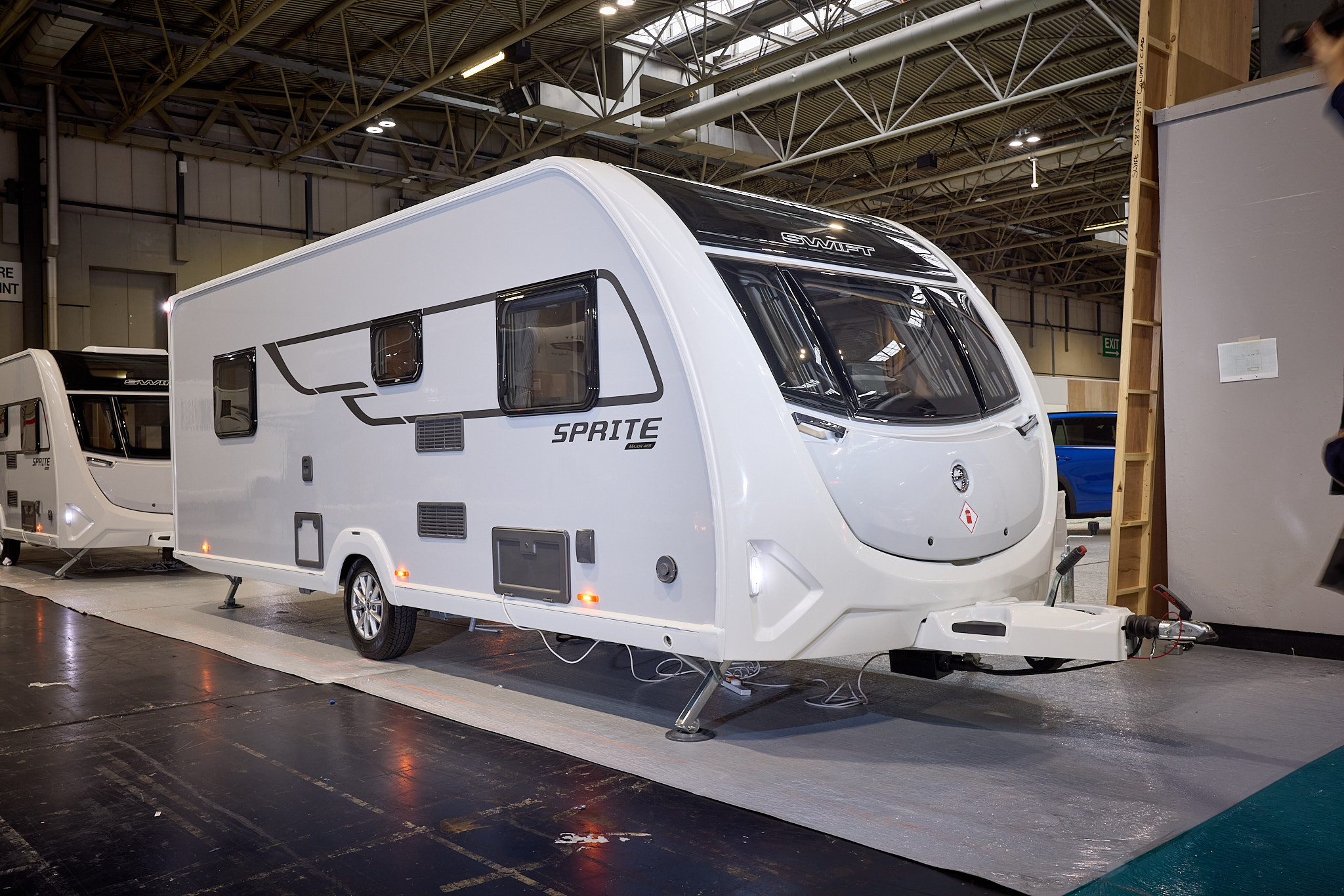 Swift Sprite Major 4 EB is white with black decals.  Its corner steadies are down.
