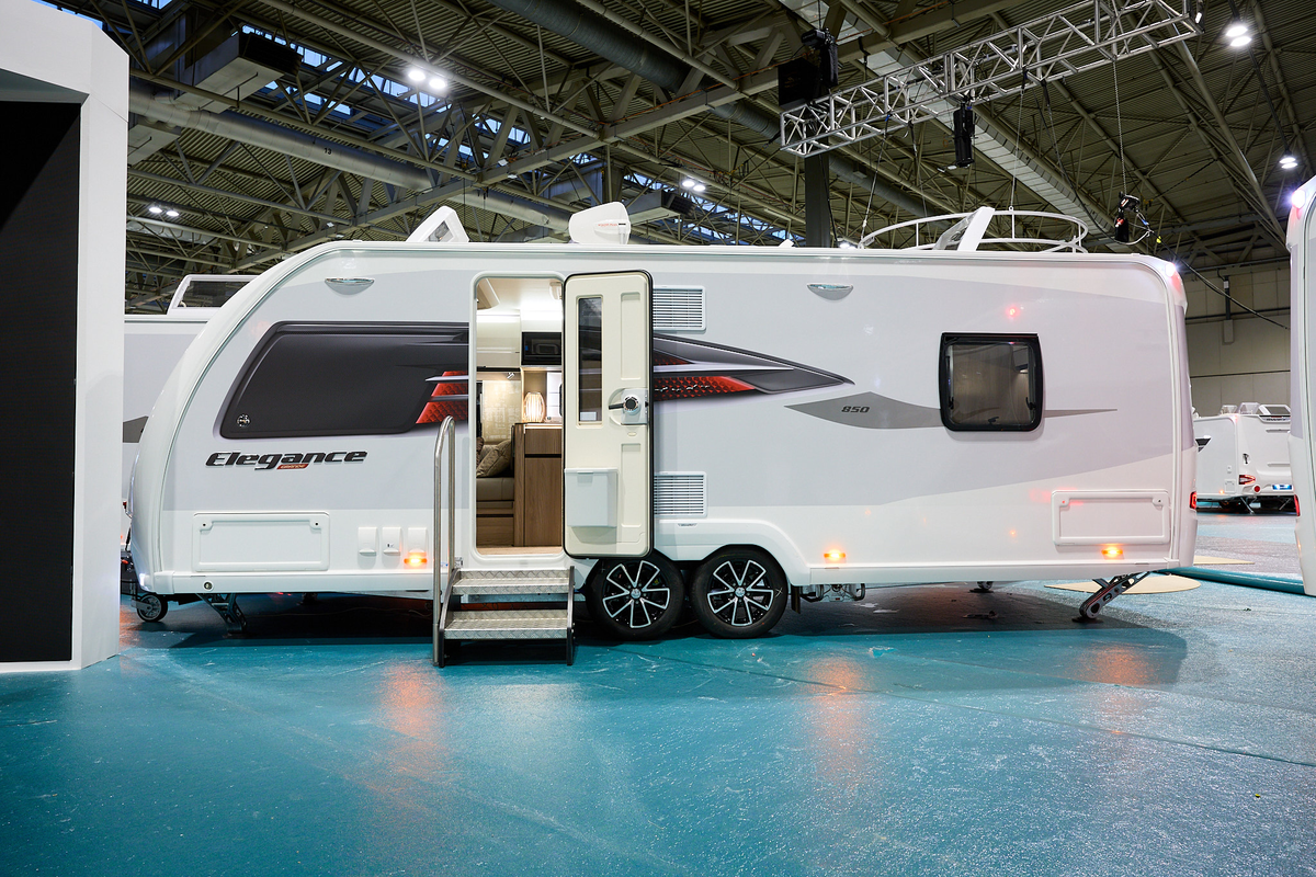 Swift Elegance Grande 850 exterior, white, twin axle, open skylights